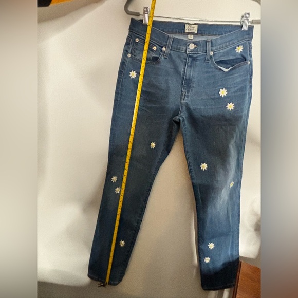 J. Crew Slim Boyfriend Jeans Size 27 Daisy Embroidery - Picture 13 of 15